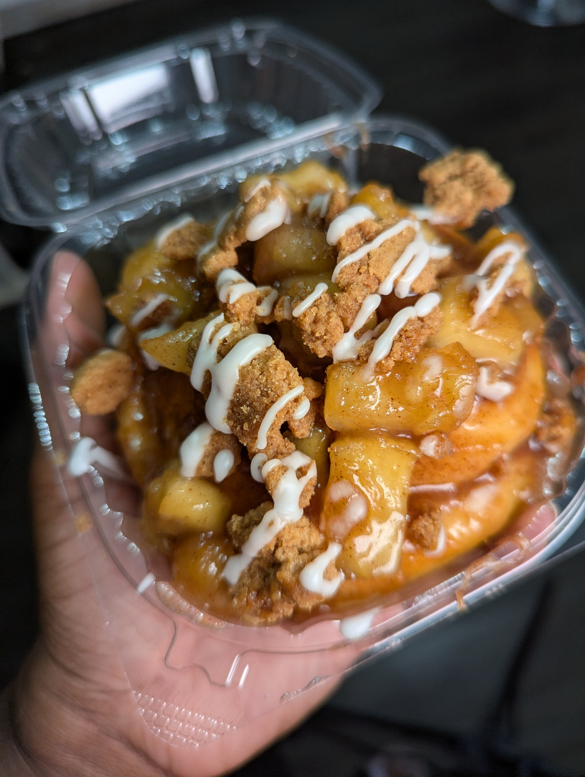 Apple Crumble Cinnamon Roll