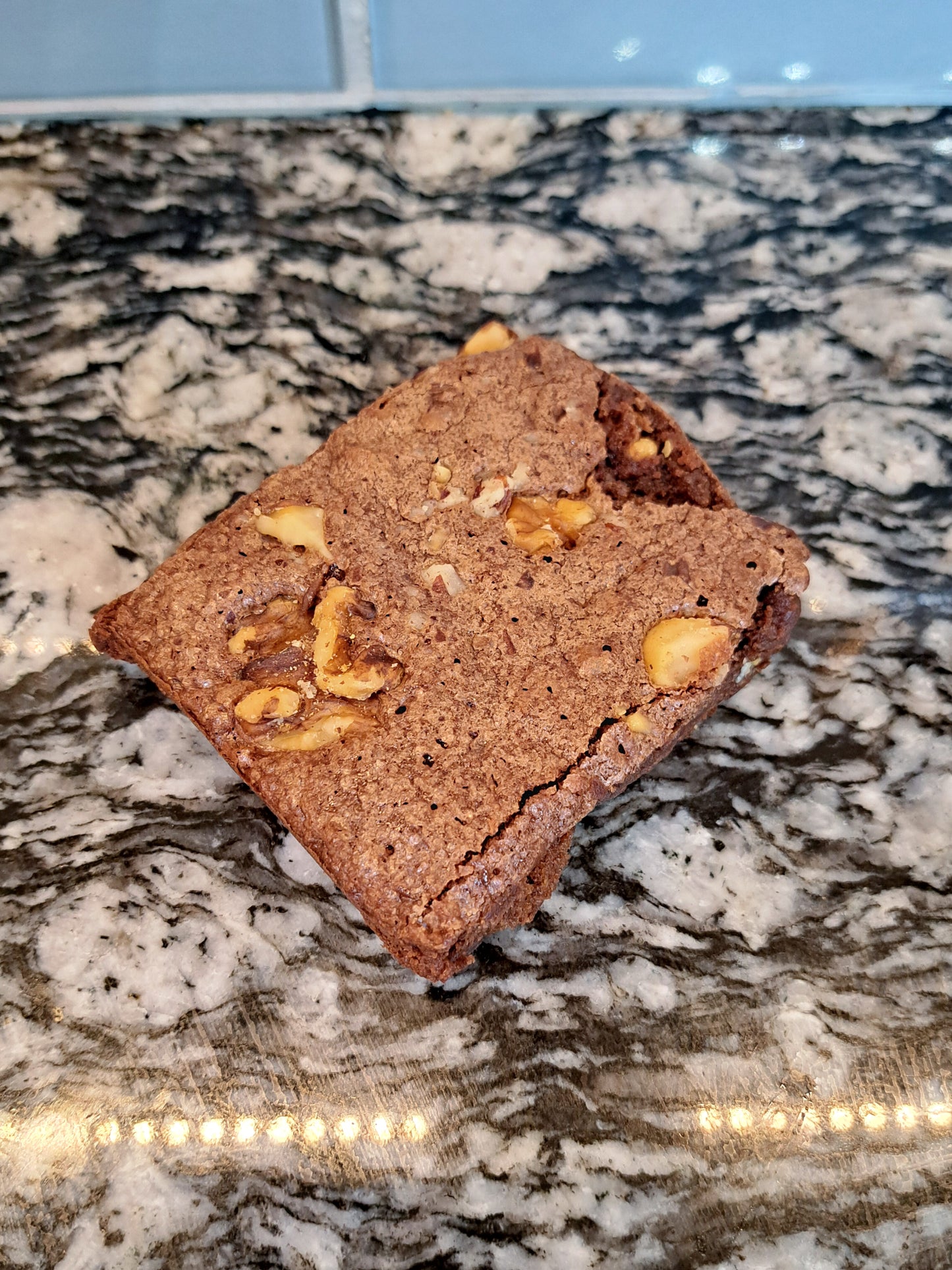 Brownie w/ Walnuts