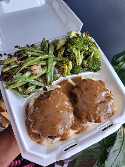 Hamburger and Gravy Plate